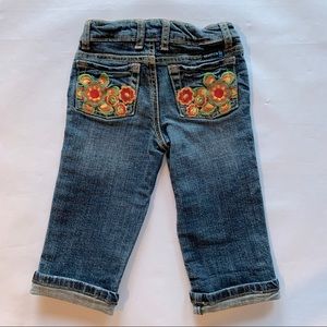 2/$25 Tractor Denim Embroidered Shorts Size 6